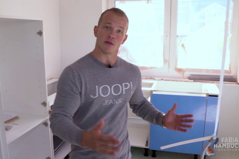 Olympiasieger Fabian Hambüchen und die Küche in seinem Kampa-Haus